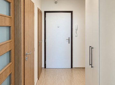 Pronájem bytu, 2+kk, 46 m²