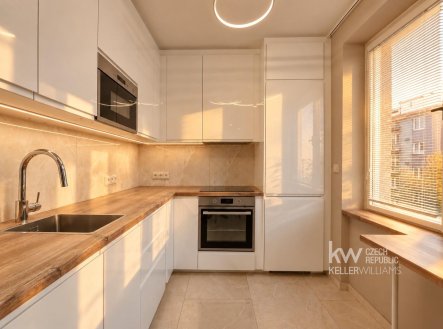 Pronájem bytu, 2+1, 56 m²