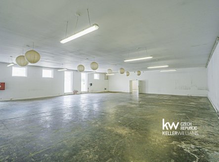 Prodej výrobní prostory, 370 m²