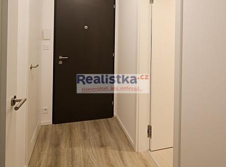 Pronájem bytu, 1+kk, 38 m²