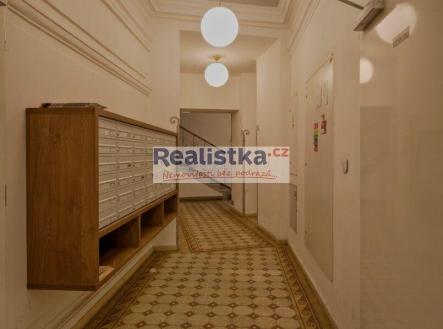 Pronájem bytu, 1+kk, 45 m²