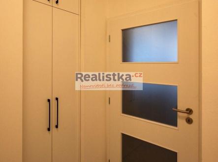 Pronájem bytu, 1+kk, 45 m²