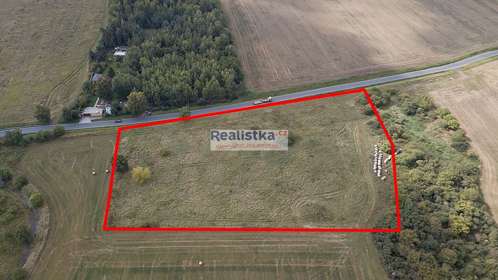Strategický pozemek 18 000 m² u Plzně – investiční příležitost