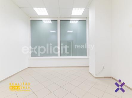 Pronájem obchodní prostor, 142 m²
