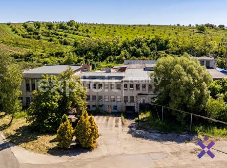 Prodej komerčního objektu, výroba, 1 837 m²