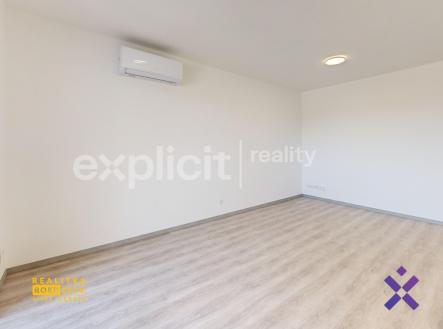 Pronájem bytu, 1+kk, 33 m²