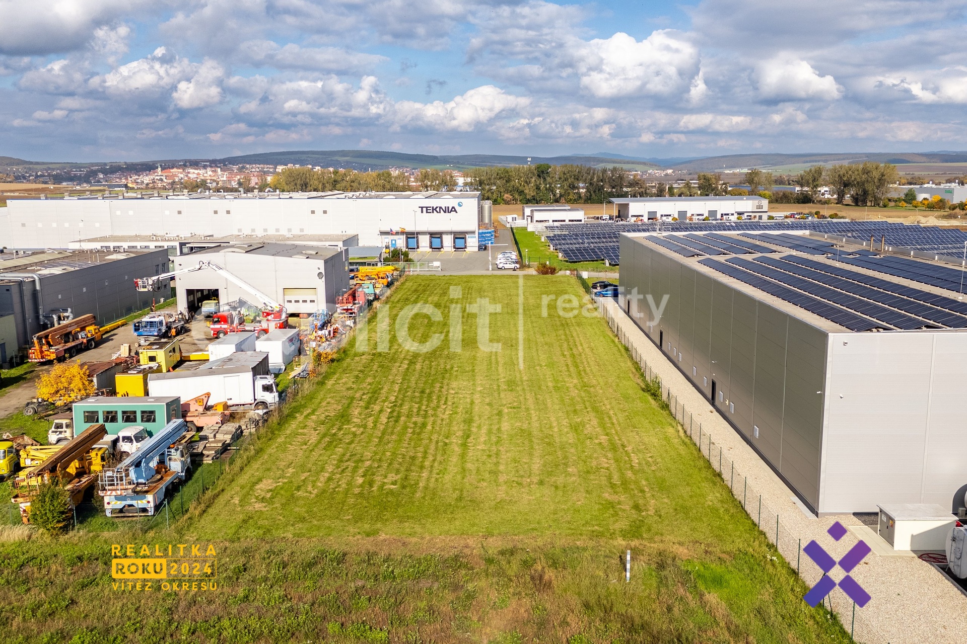 Prodej komerčního pozemku 3 525 m², Nivnice-HDR