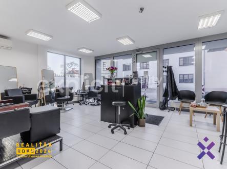 Prodej obchodní prostor, 630 m²