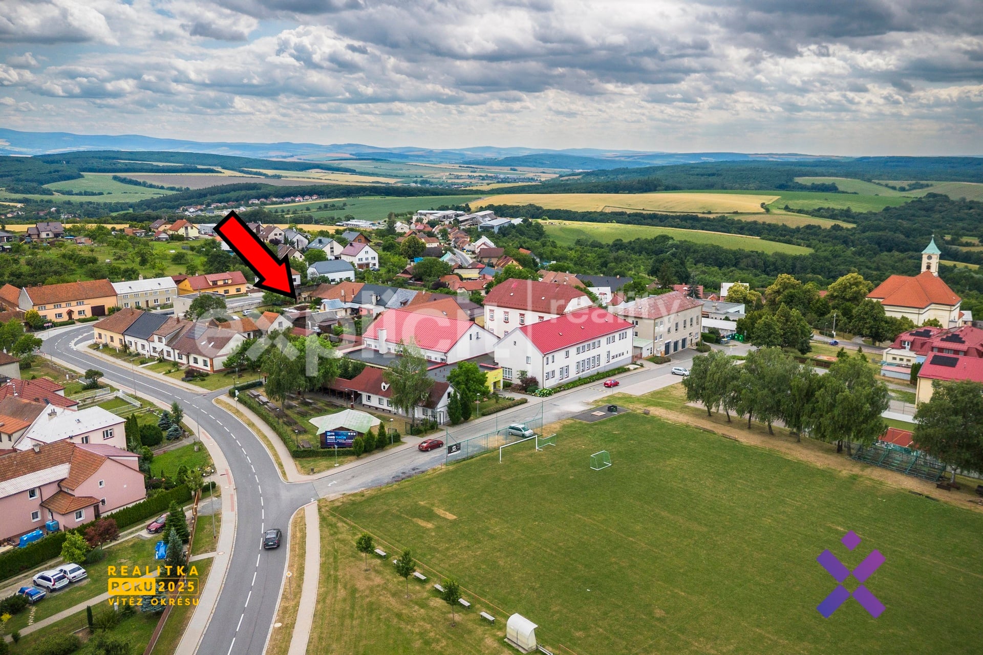 Filip Hladiš realitní makléř Prodej pozemku 739 m² s domem 135 m² určeným k demolici - Velký Ořechov