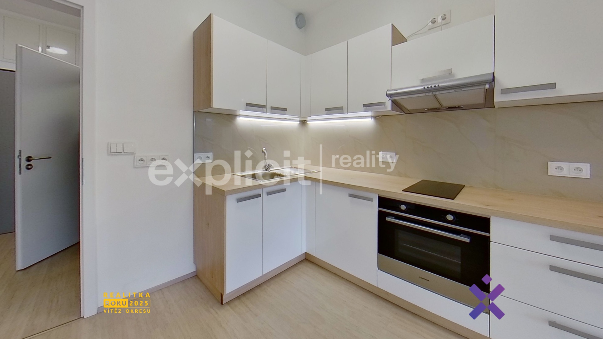 Dalibor Stříbný Realitní makléř nejlepší M&M Zlín EXPLICIT REALITY (12)