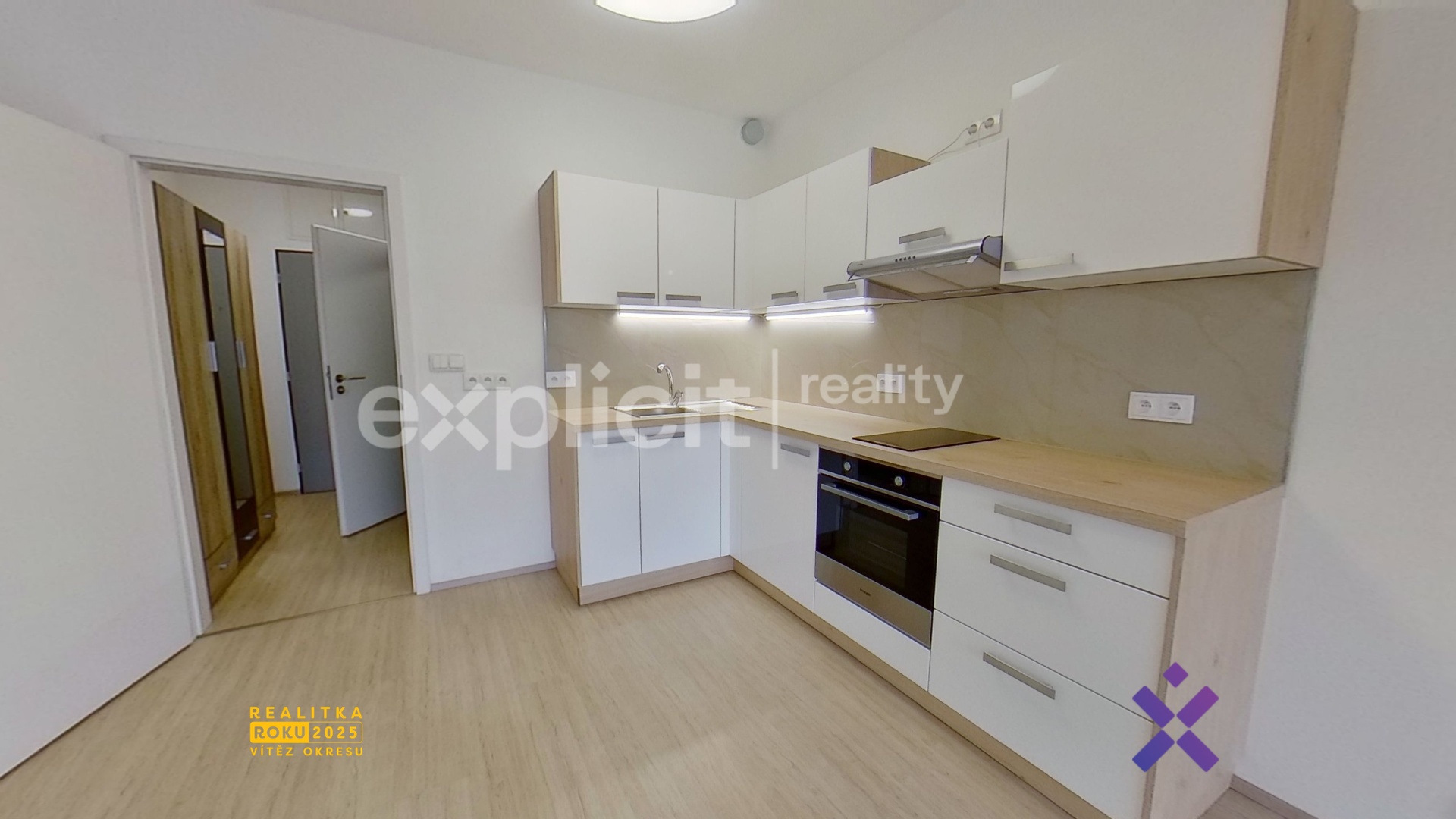 Dalibor Stříbný Realitní makléř nejlepší M&M Zlín EXPLICIT REALITY (3)