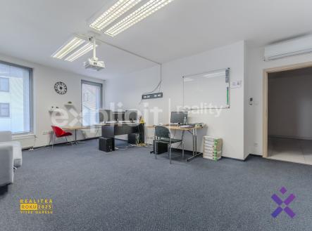 Pronájem obchodní prostor, 173 m²