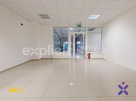 Pronájem obchodní prostor, 72 m²