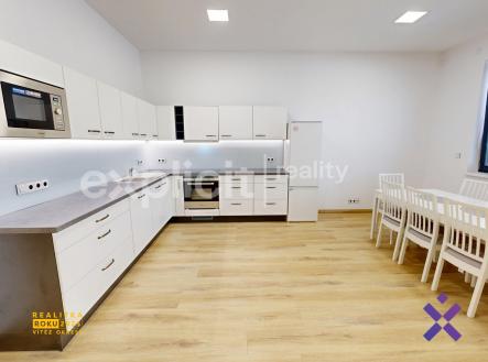 Pronájem bytu, 3+kk, 90 m²