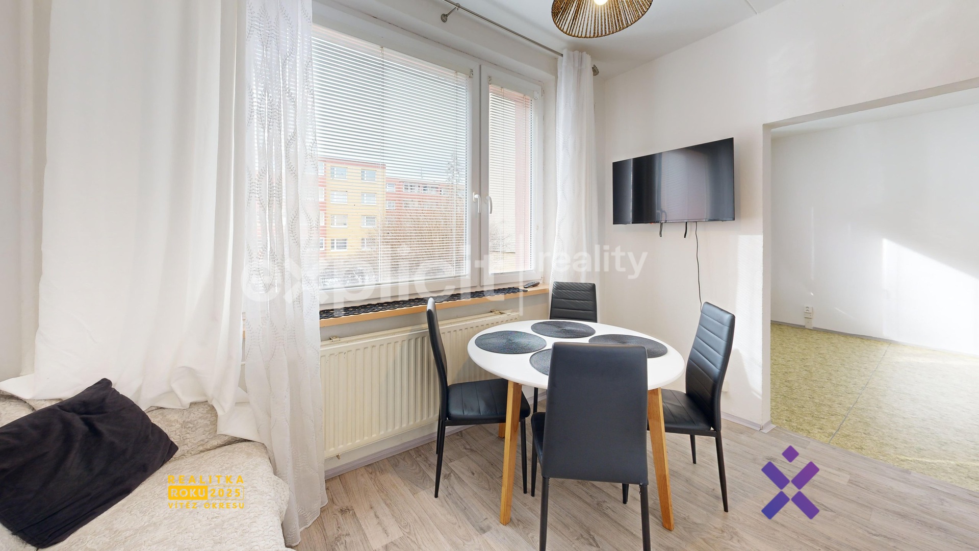 VM jídelní kout 2