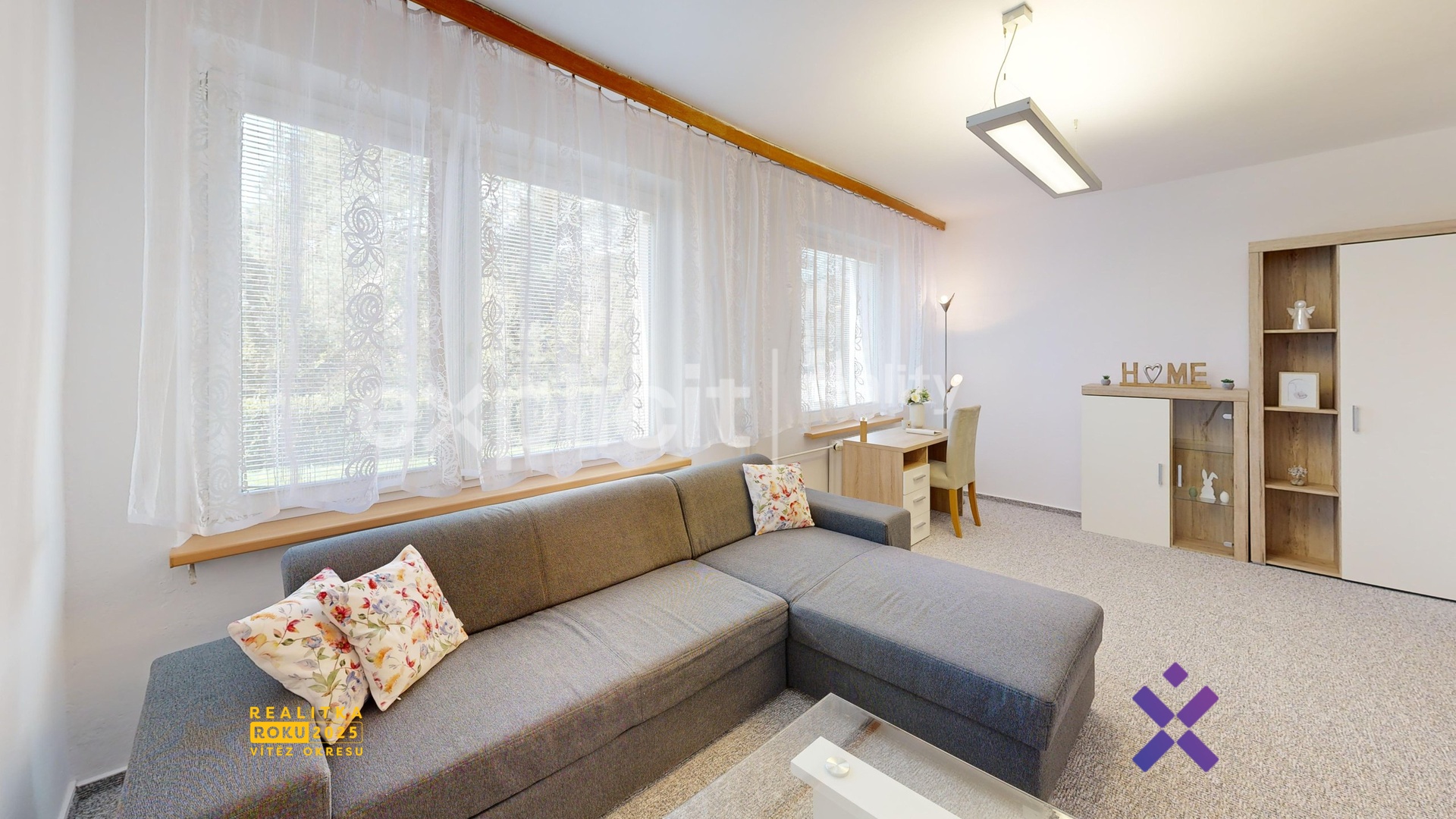 Pronajem-bytu-21-60-m-ul-Druzstevni-Zlin-Living-Room 1