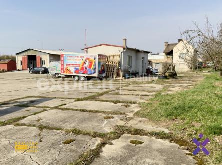 Pronájem pozemku pro komerční výstavbu, 100 m²