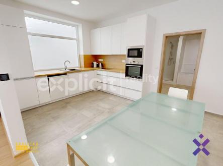 Pronájem bytu, 2+kk, 87 m²