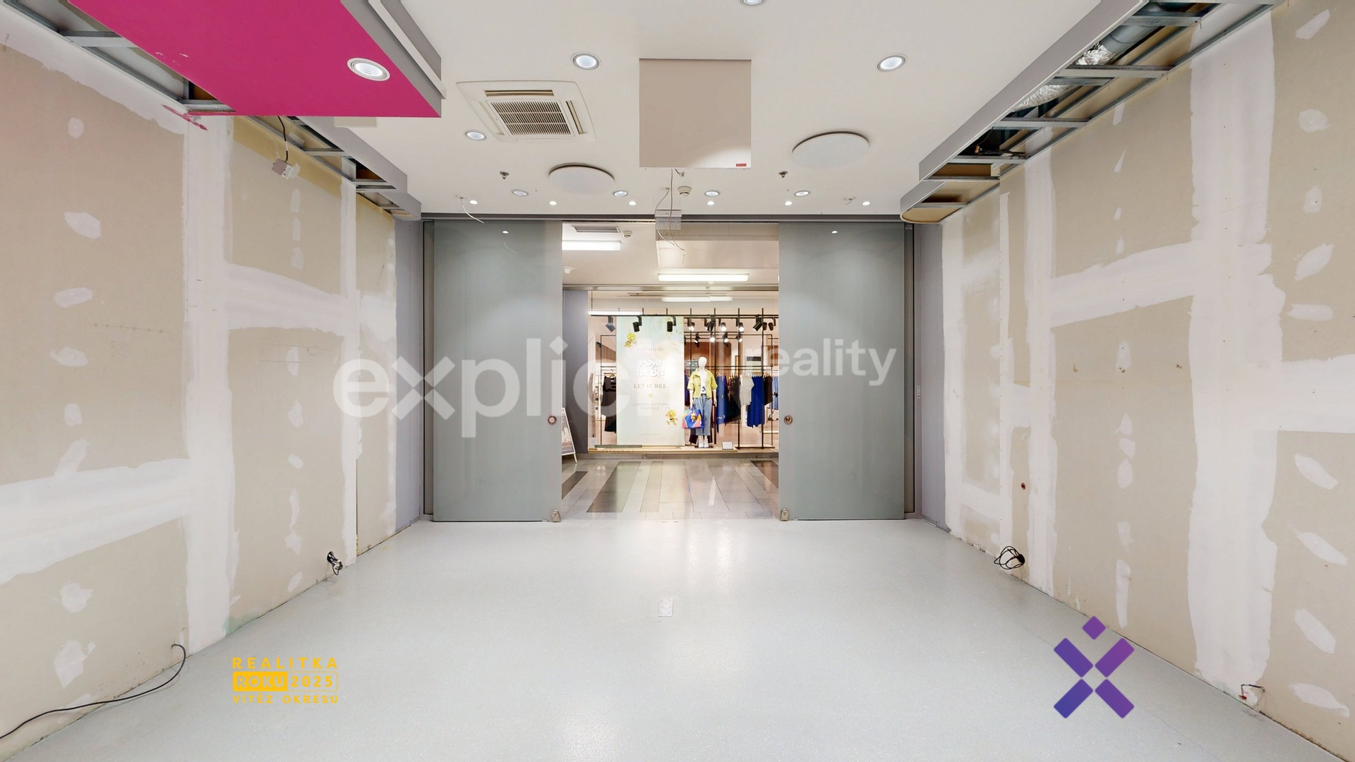 Pronajem-Prodejny-ve-Zlatem-Jablku-55m2-Katerina-Sulcova-Explicit-reality-Pronajem-prodejna-komercni