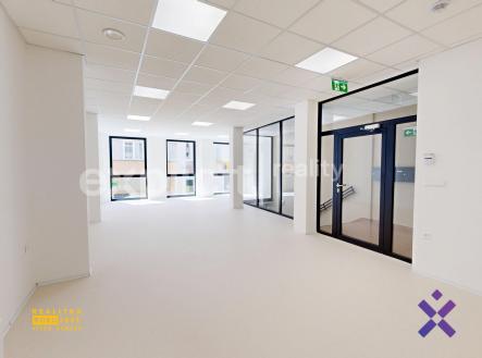 Pronájem kanceláře, 108 m²