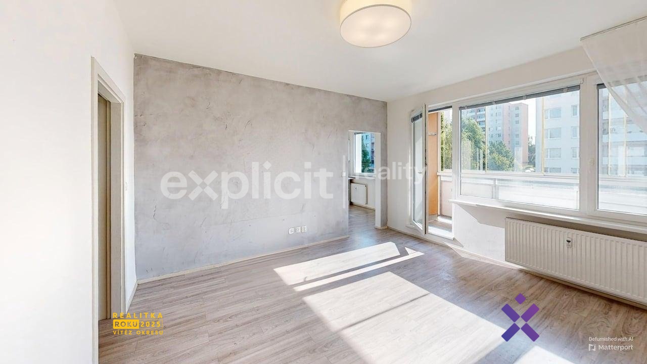 Tomáš Batík, Explicit Reality, Pronájem bytu 3+1, 68 m² - Zlín