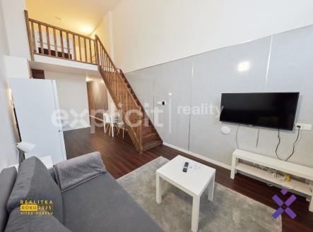 Pronájem bytu, 1+kk, 40 m²