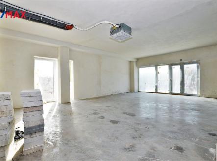Pronájem - obchodní prostor, 55 m²