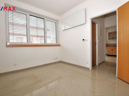 Pronájem kanceláře, 25 m² obrázek