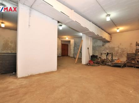 Pronájem skladovací prostor, 133 m²