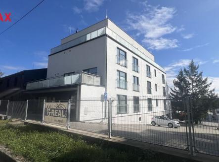 Pronájem bytu, 2+kk, 87 m² obrázek