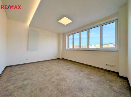 Pronájem kanceláře, 30 m²