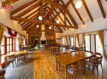 Prodej hotel, 1 920 m²