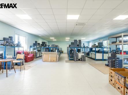 Prodej výrobní prostor, 880 m²