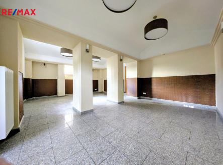 Pronájem obchodní prostor, 40 m²