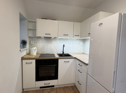 Pronájem bytu, 2+1, 150 m²