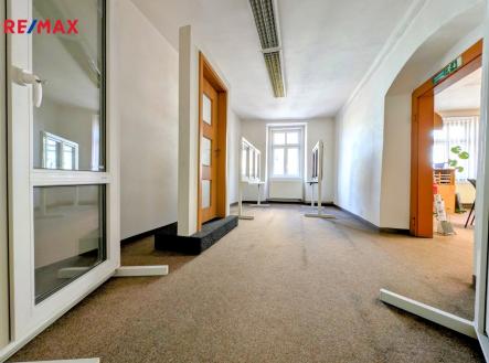 Pronájem kanceláře, 58 m²