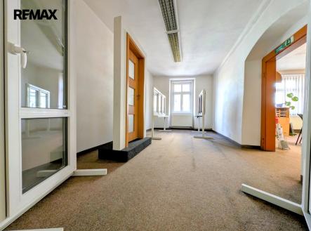 Pronájem kanceláře, 58 m²