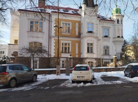 Pronájem bytu, 2+kk, 79 m²