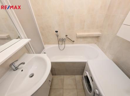 Pronájem bytu, 2+1, 61 m²