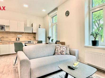 Pronájem bytu, 2+kk, 50 m²