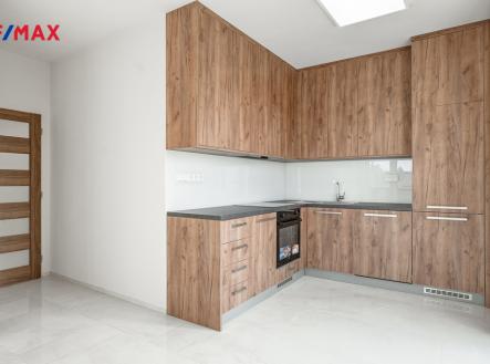 Pronájem bytu, 2+kk, 45 m²