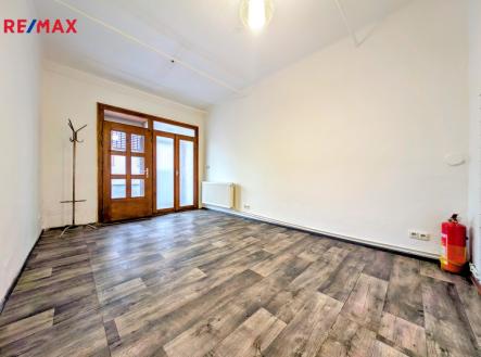 Pronájem obchodní prostor, 33 m²