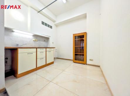 Pronájem obchodní prostor, 33 m²