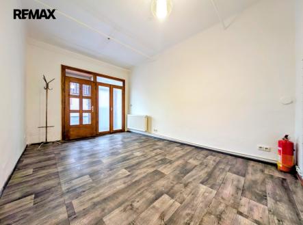 Pronájem obchodní prostor, 33 m²