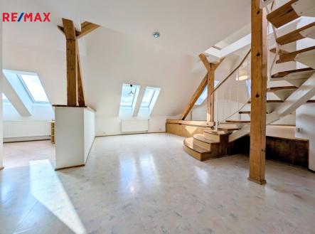 Pronájem bytu, 3+kk, 103 m²