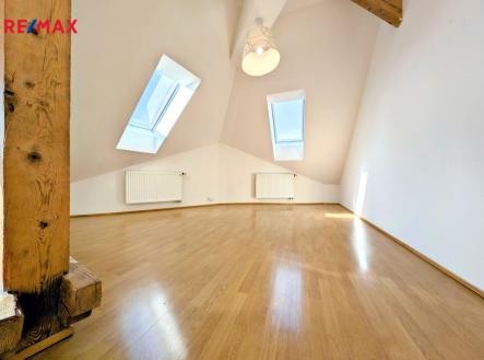 Pronájem bytu, 3+kk, 103 m²