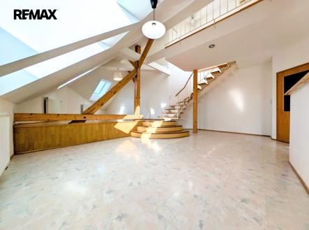 Pronájem bytu, 3+kk, 103 m²