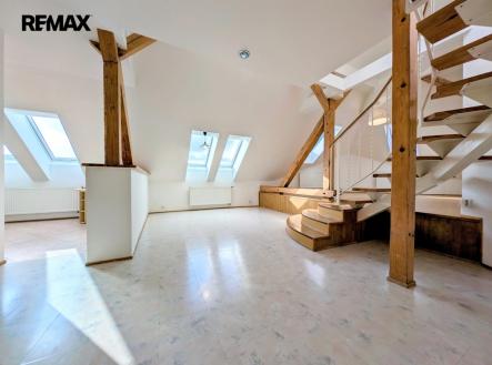 Pronájem bytu, 3+kk, 103 m²