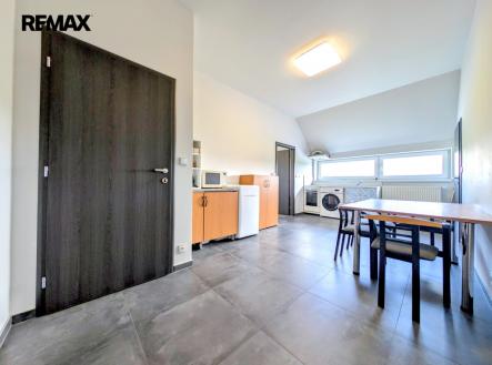 Pronájem bytu, 2+kk, 55 m²
