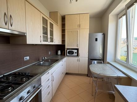 Pronájem bytu, 2+1, 67 m² obrázek
